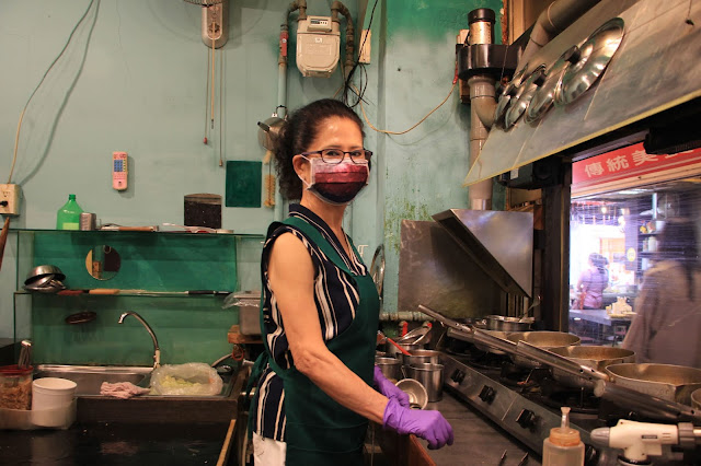 南陽補習街小吃店 與疫情共存