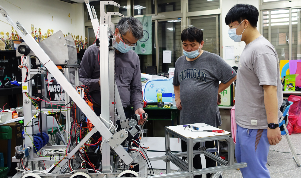 恆毅機器人賽 「過程比結果更重要」