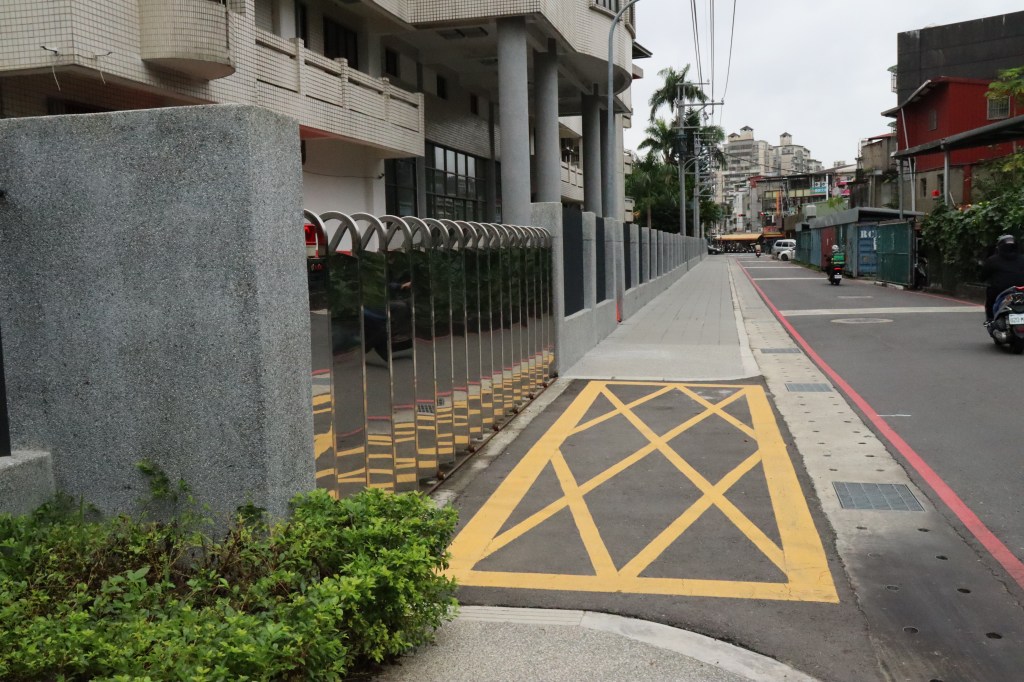 通學廊道改善 師生居民皆受益