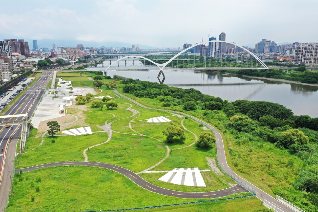 大漢溪左岸再造 設計親水環境