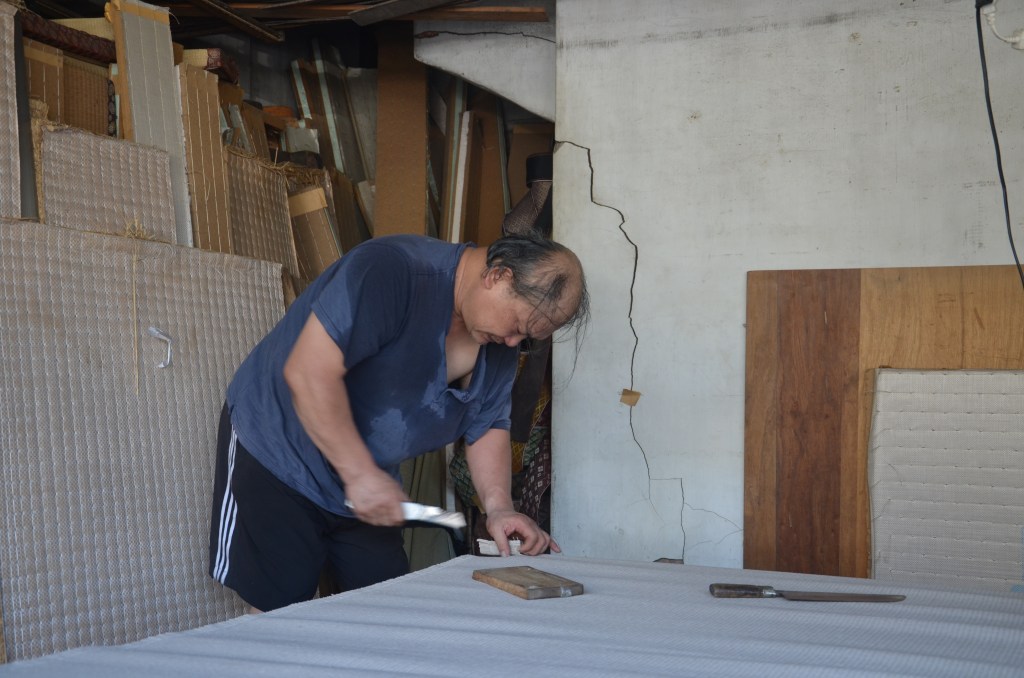 成功疊席行 半百年縫製好手藝