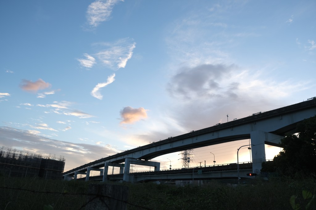 塭仔圳重劃區工廠拆遷問題