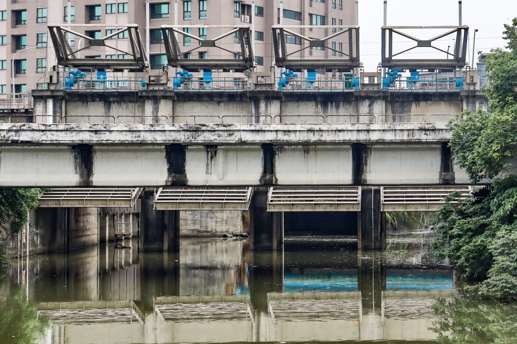 塔寮坑調降水位 強化防洪效能