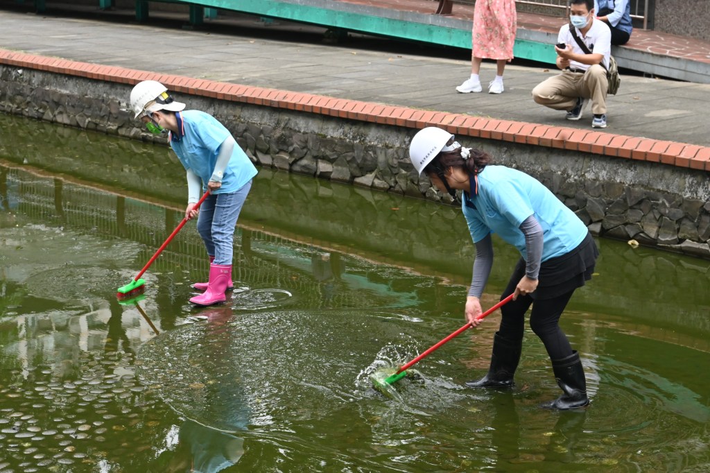 水利局動員 中港大排清潔