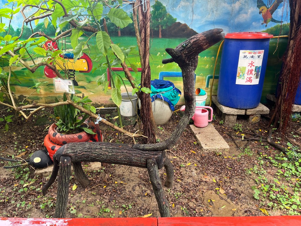 環保手作 美化萬安社區添生機 