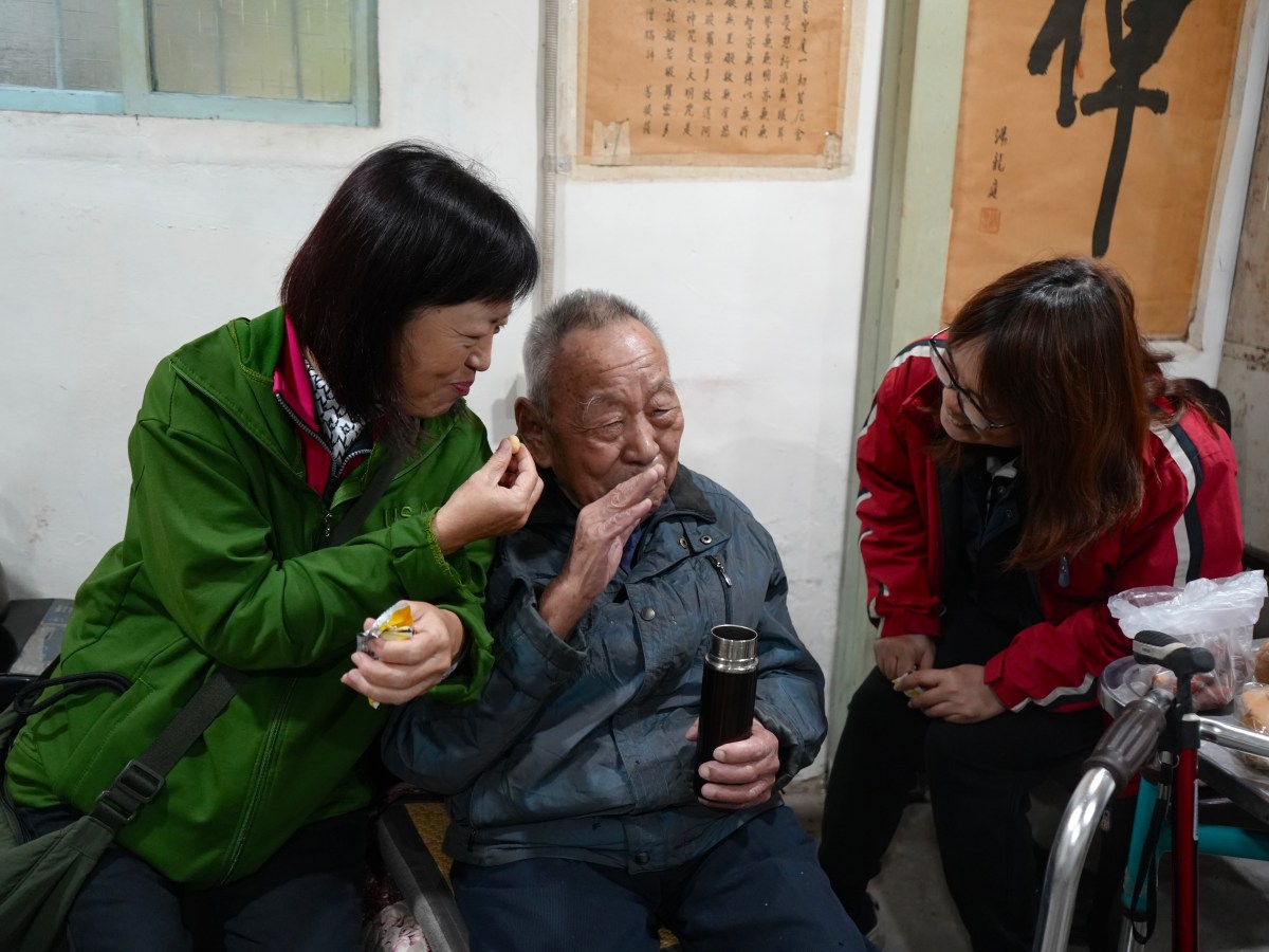 獨居長者攀升 制度缺口待補齊