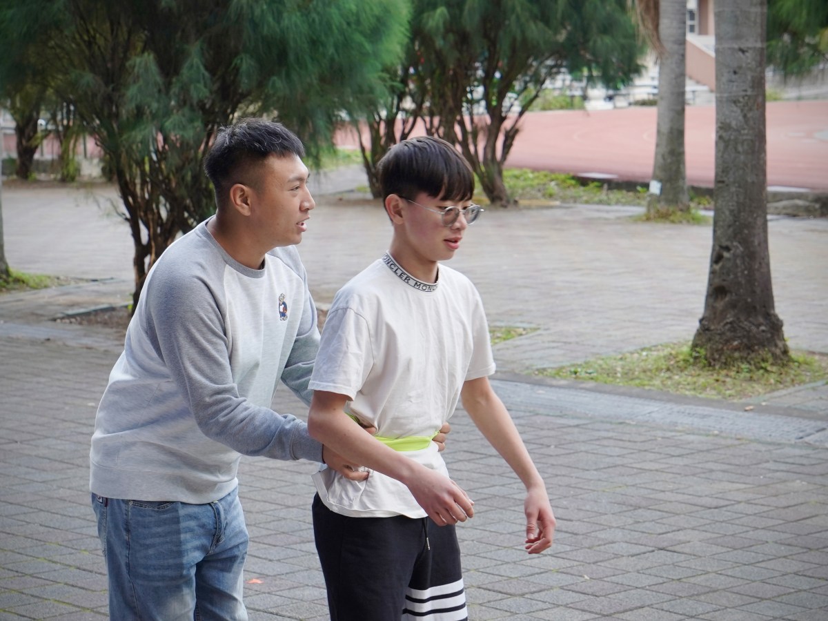 回母校育才 頭前龍獅隊奪銅