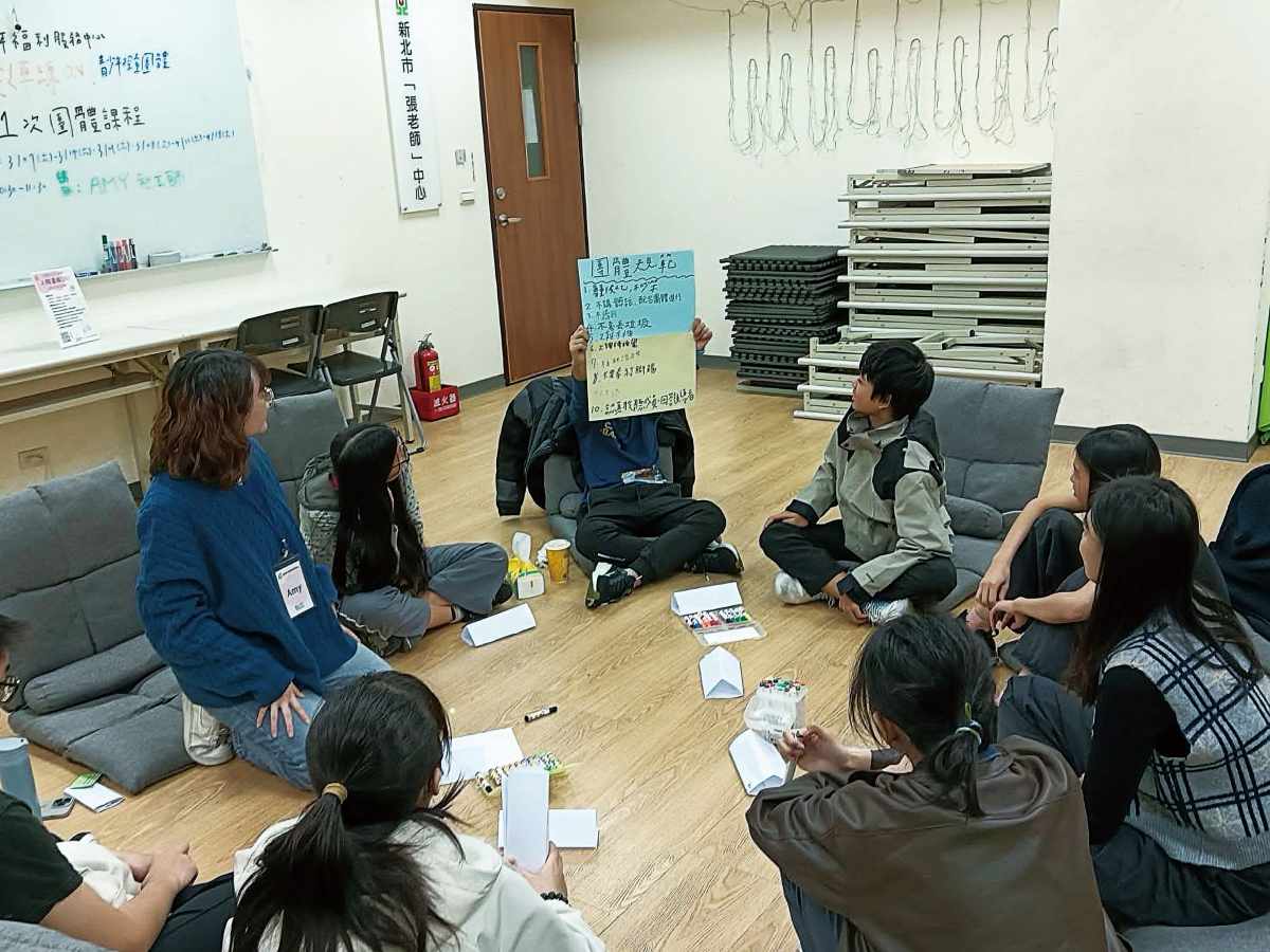 莊少推閱讀陪伴 助青少年成長
