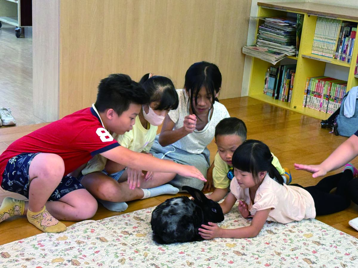 裕民圖書館攜愛兔協會推生教
